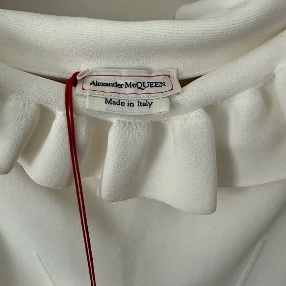 Alexander McQueen Off the Shoulder Ruffle Bateau Neckline Dress - Authentic - Picture 3 of 15